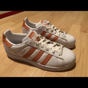 Adidas Superstar Originals (Women’s)